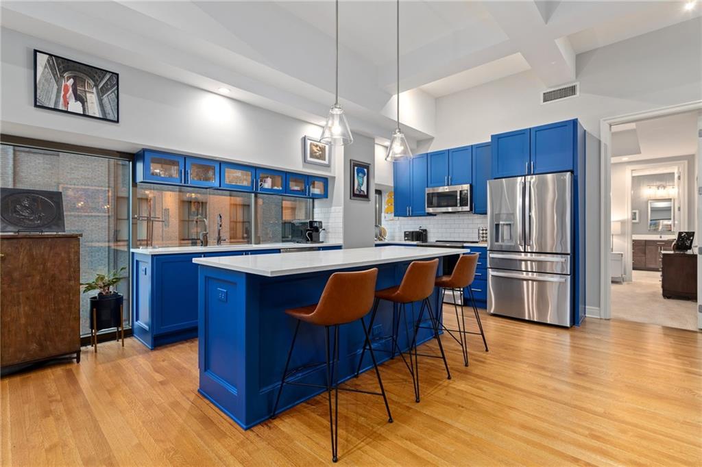 1101 Walnut Street 601