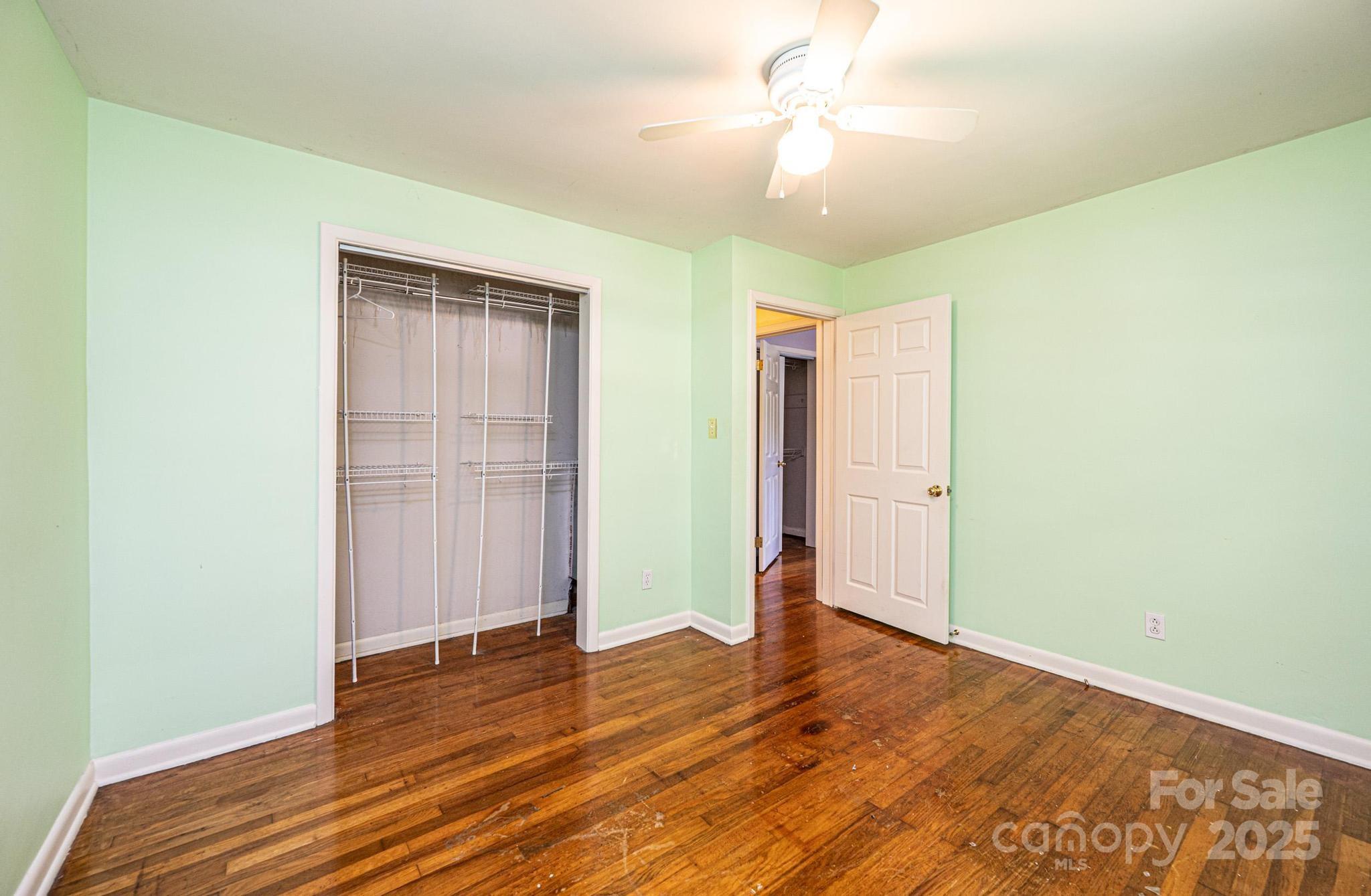 1460 23rd Avenue Place NE