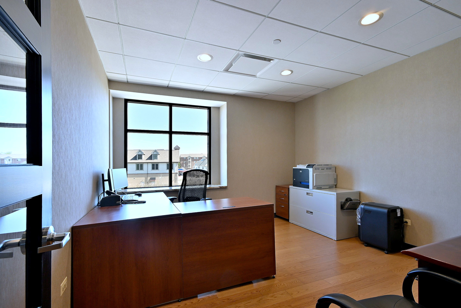 25 E Main Street 202