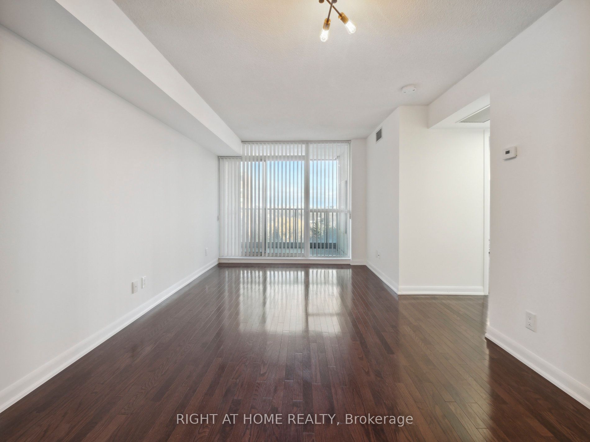 5791 Yonge St 1009