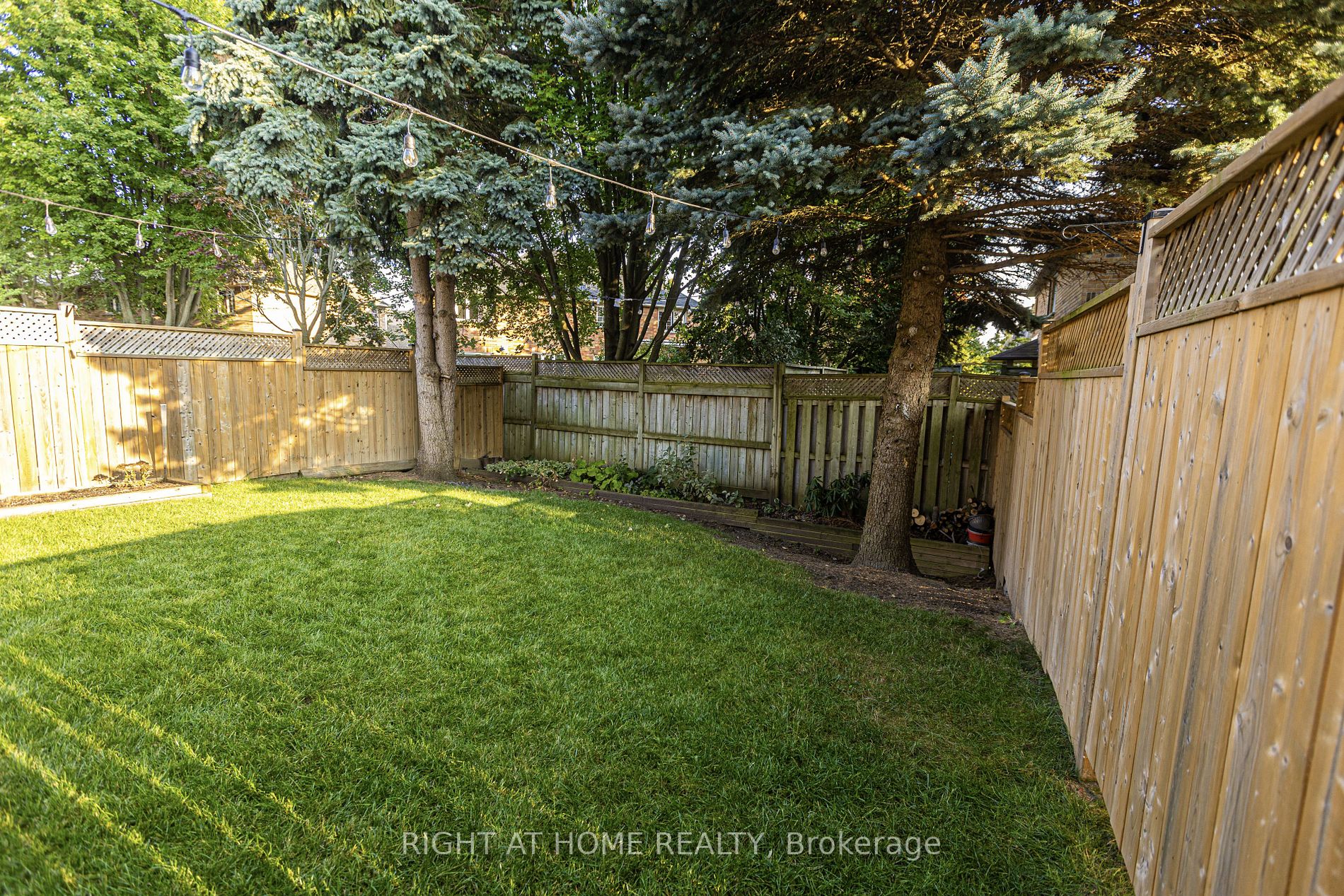142 Maberley Cres