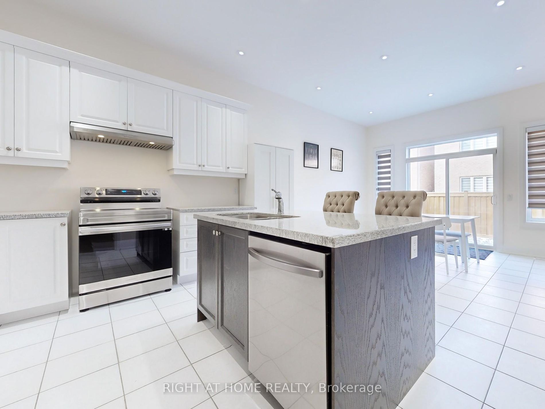 38 Elverton Cres