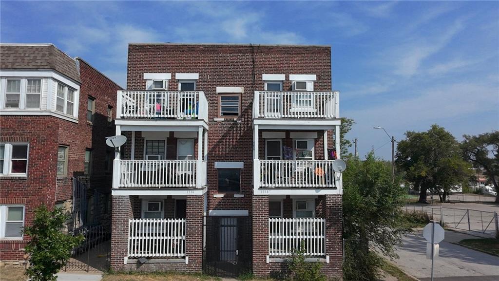 1316 Admiral Boulevard