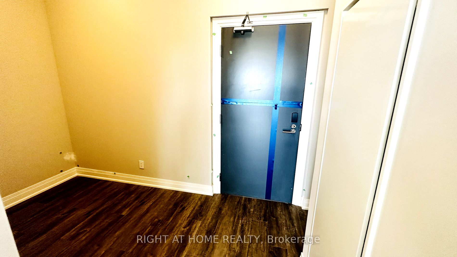 3265 W Carding Mill Tr