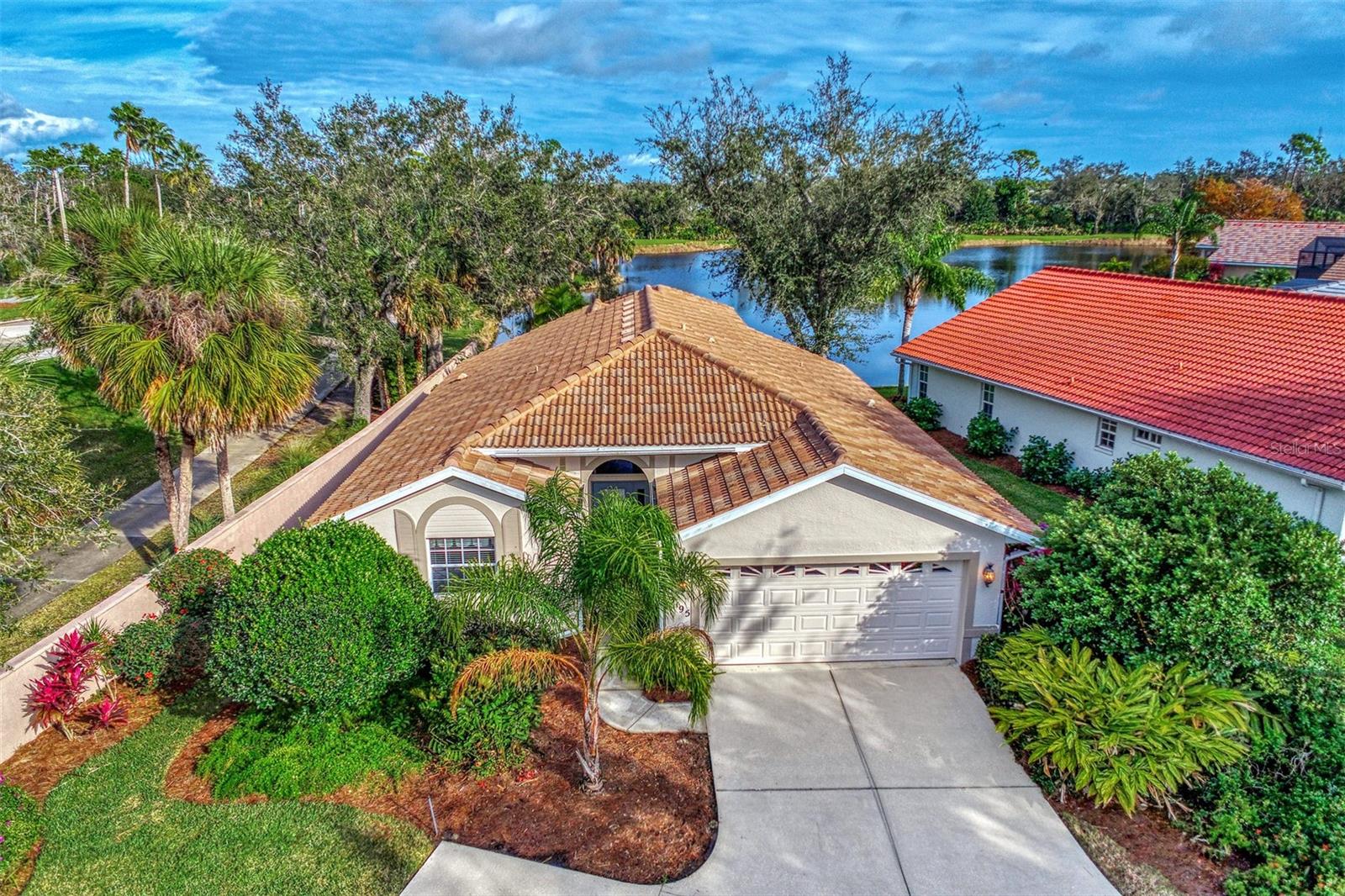 3195 Village Lane