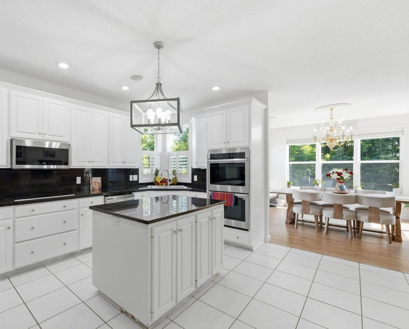1609 Highland Trail