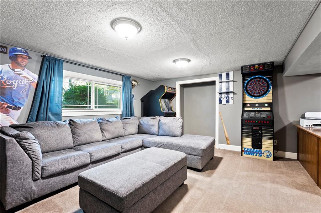 1705 SE Abbey Street