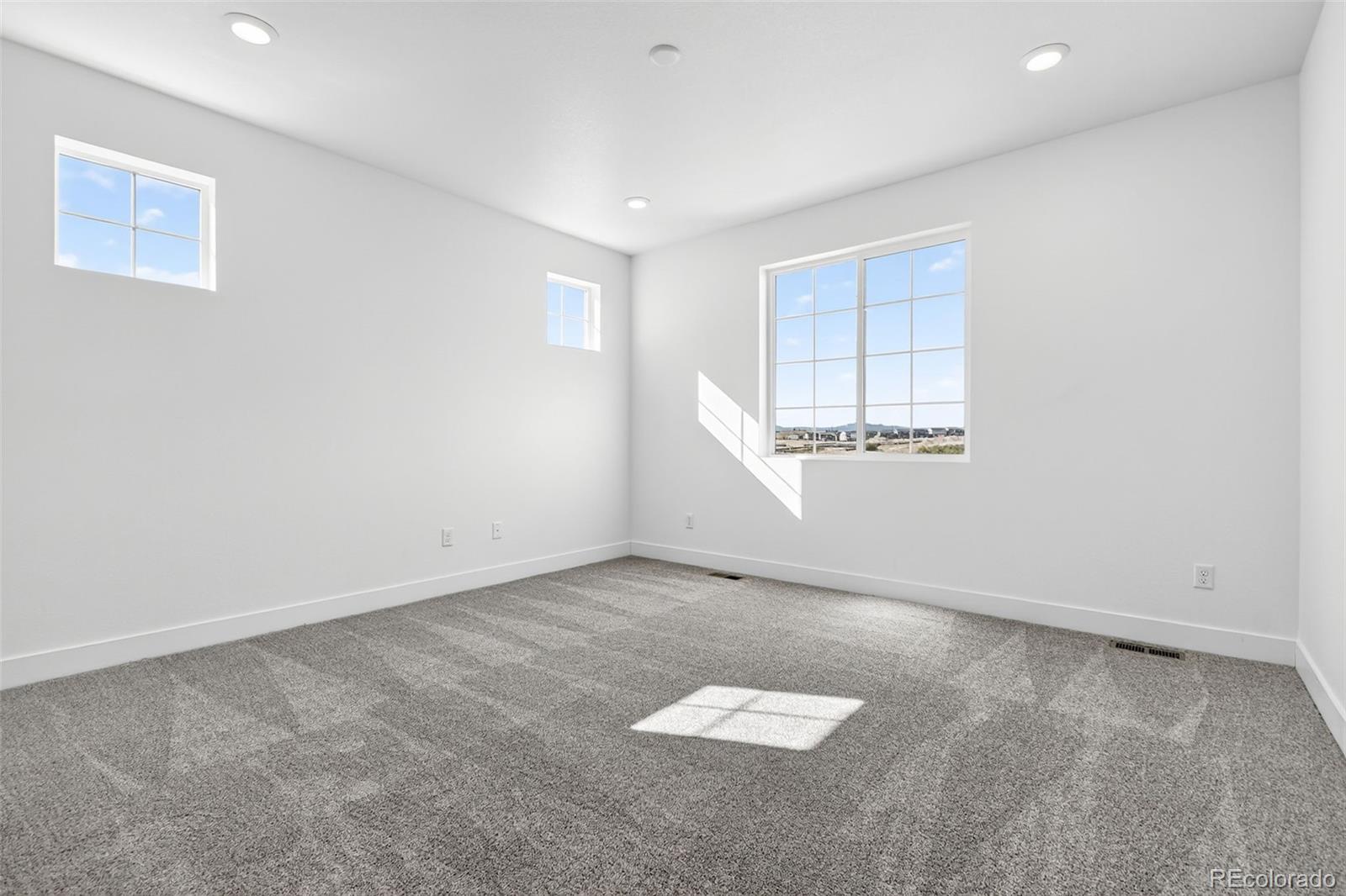 4285 Ridgewalk Point