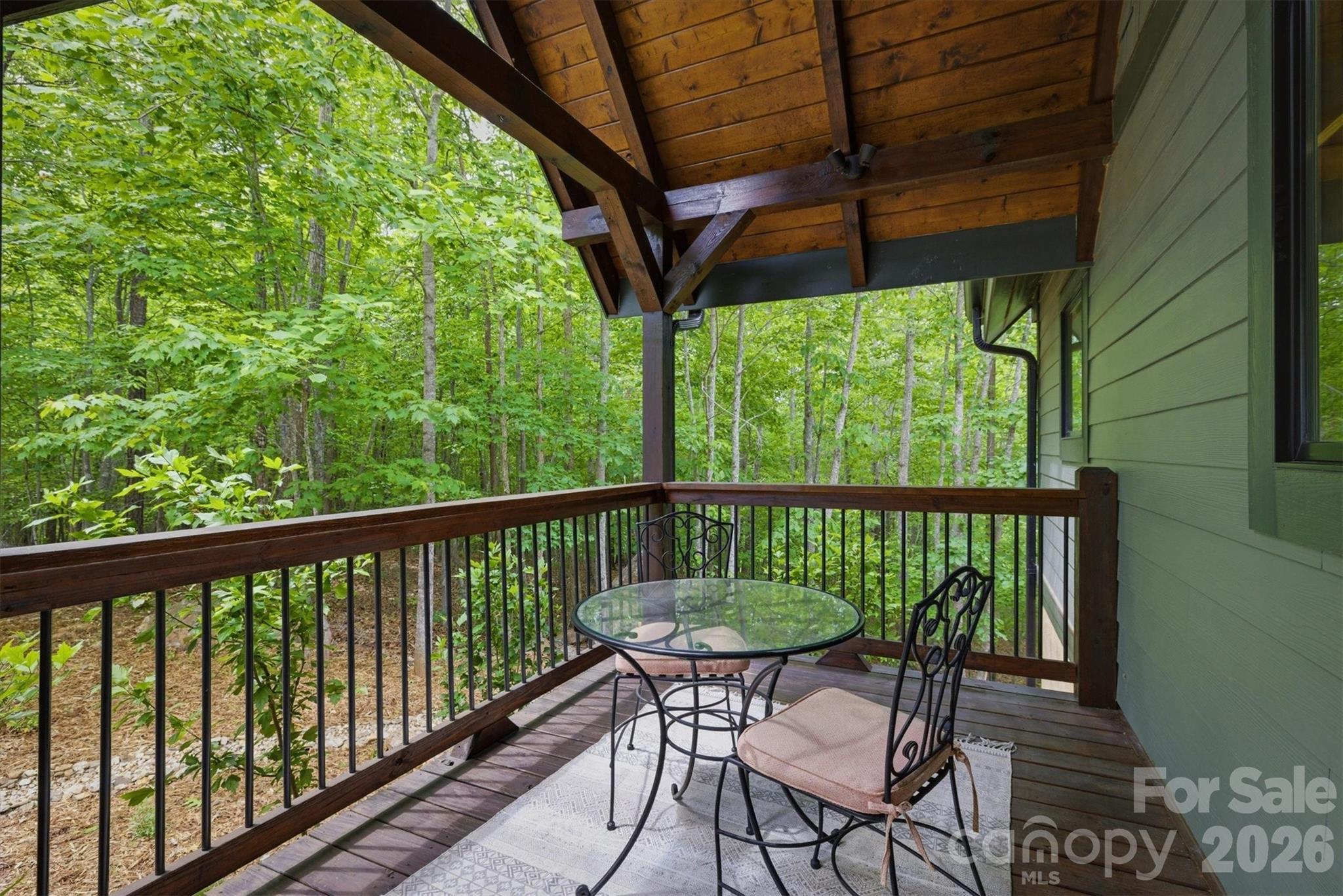 39 Lakeside Path