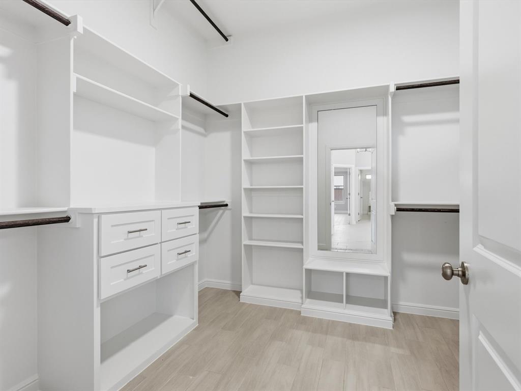 2005 Middlewood Circle