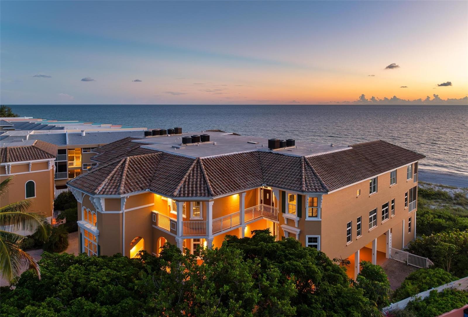 1900 Gulf Drive N 1