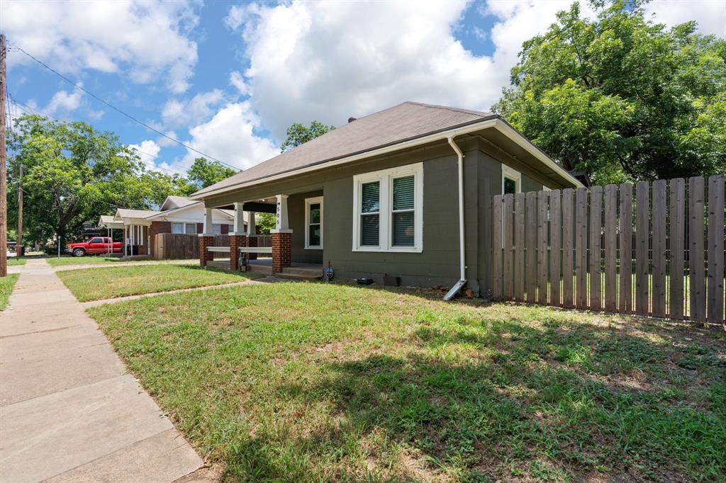 505 1/2 College Street 505