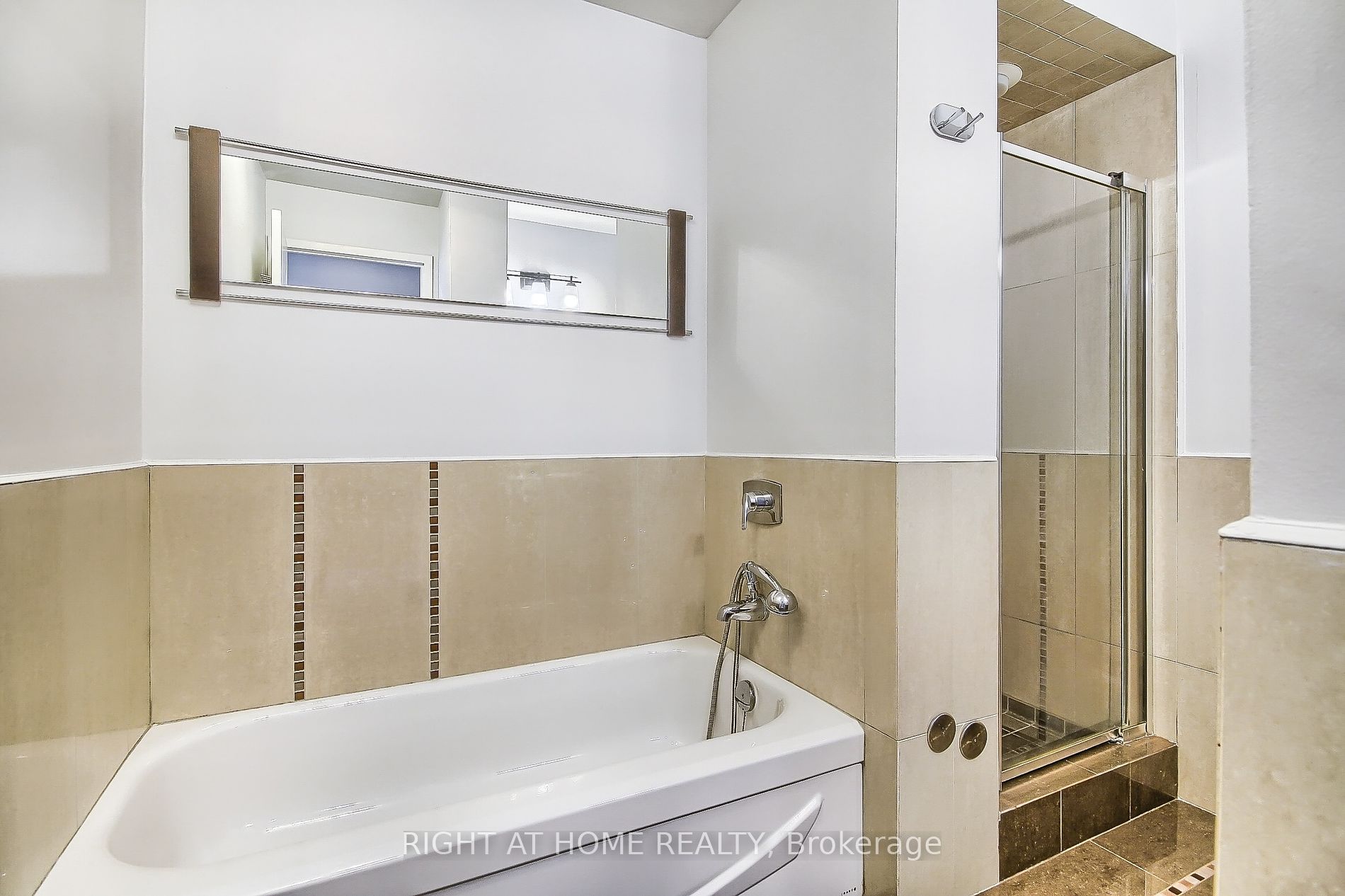 955 E O'connor Dr Ph7