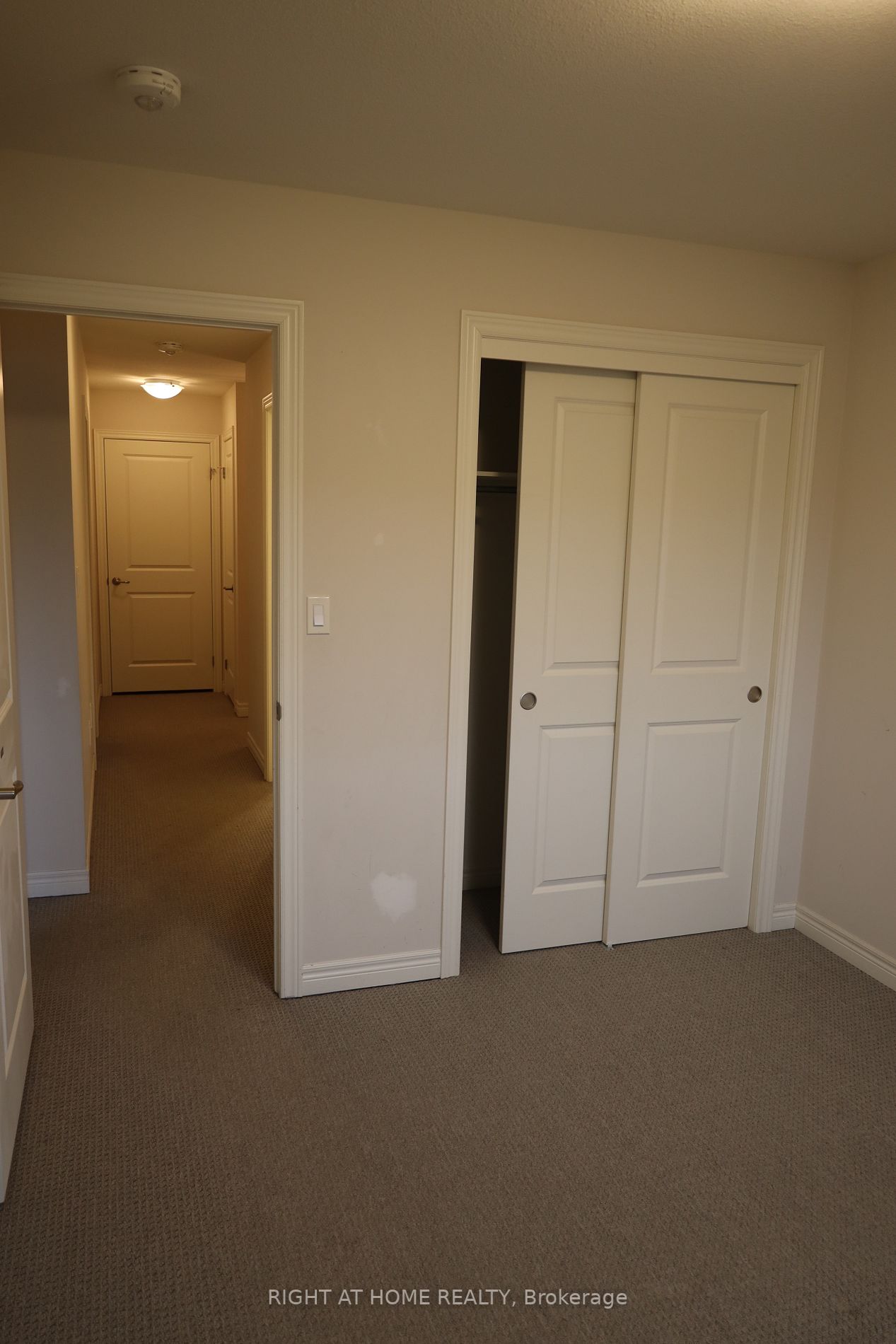 122 Acacia Rd