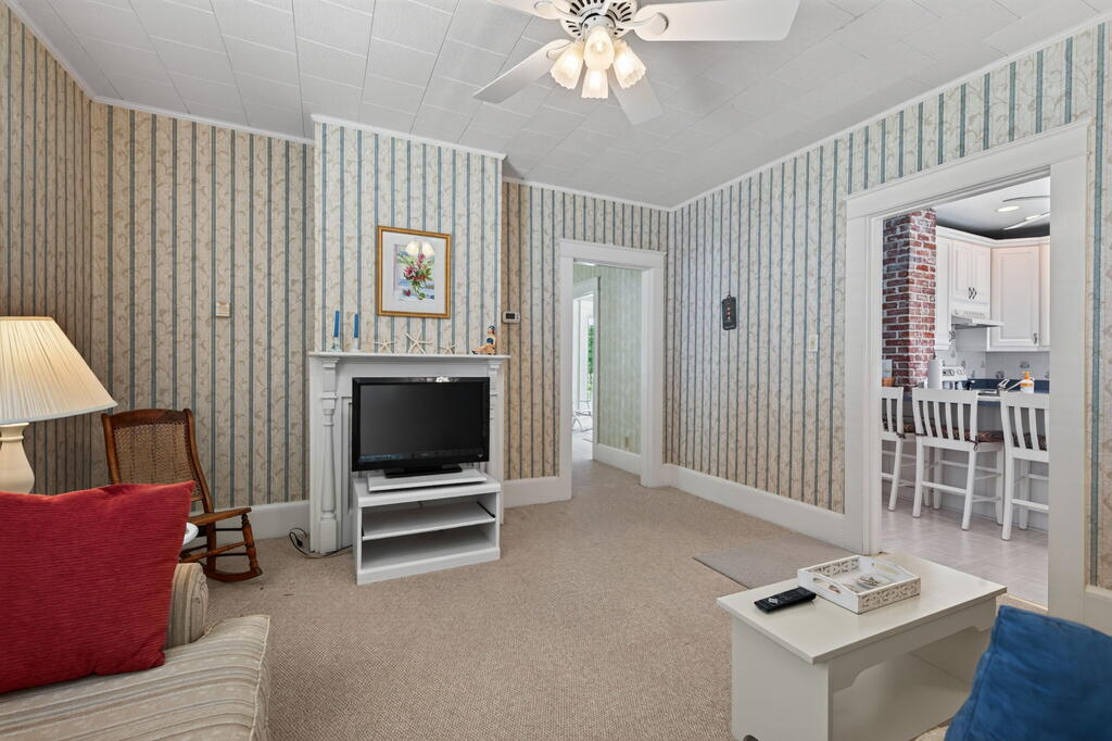 507 Harbor Ave 5