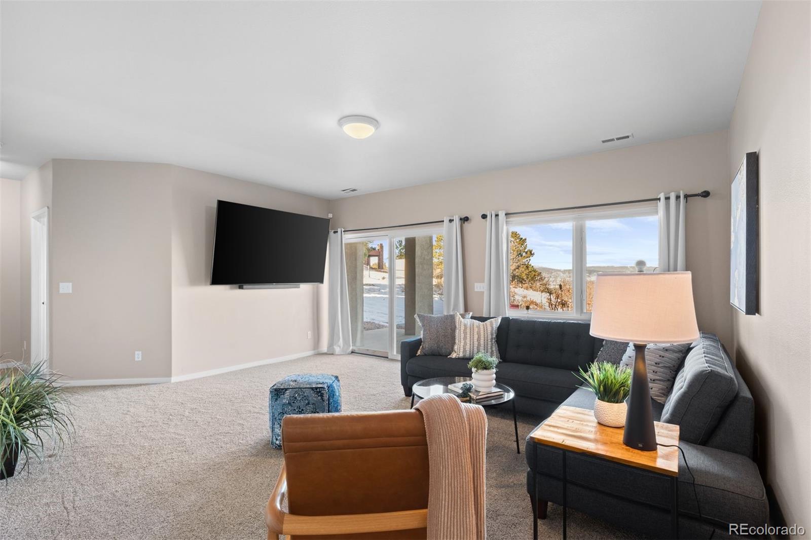 5585 N Mesa Drive