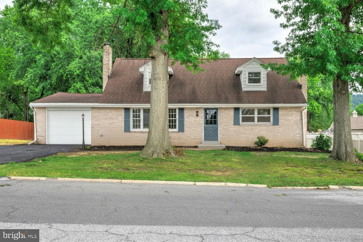 923 Susan Circle