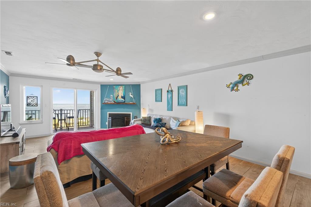 810 E Ocean View Avenue 201
