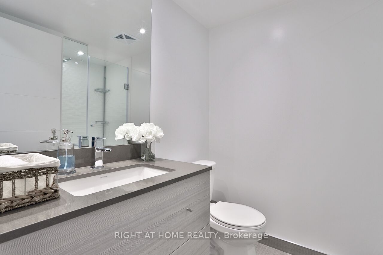 525 W Adelaide St 1622