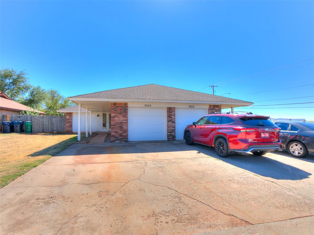 This well-kept full duplex sits in a thriving NW OKC location, and both sides are in great condition. Each side has 3 bedrooms, 2 bathrooms, central heat and air, a 1-car garage with washer/dryer hookups, and a large fenced backyard, for 6 bedrooms and 4 bathrooms in total. One unit is leased and producing income now. The other is vacant and ready for a new tenant, or you can move in yourself and let the leased side help pay your mortgage. It’s a strong fit for a buy-and-hold investor or an owner-occupant looking to house hack. Opportunities like this in NW OKC don’t last long, so schedule your showing today!