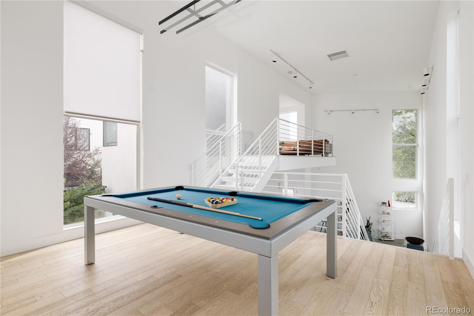 5916 S Sycamore Street