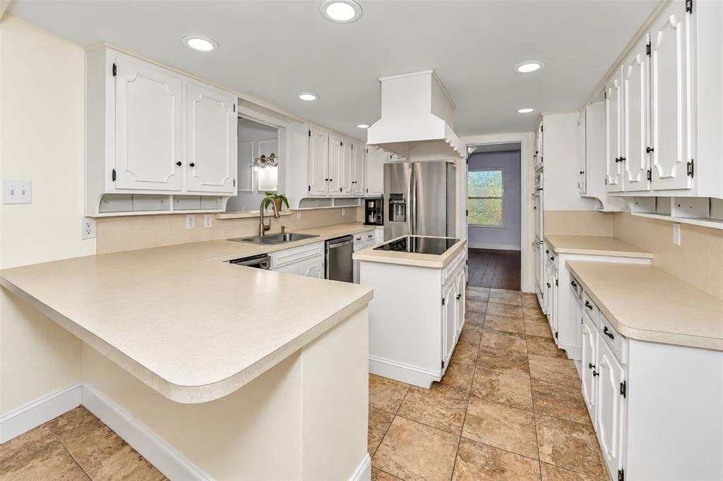 7505 Canyon Crest Court