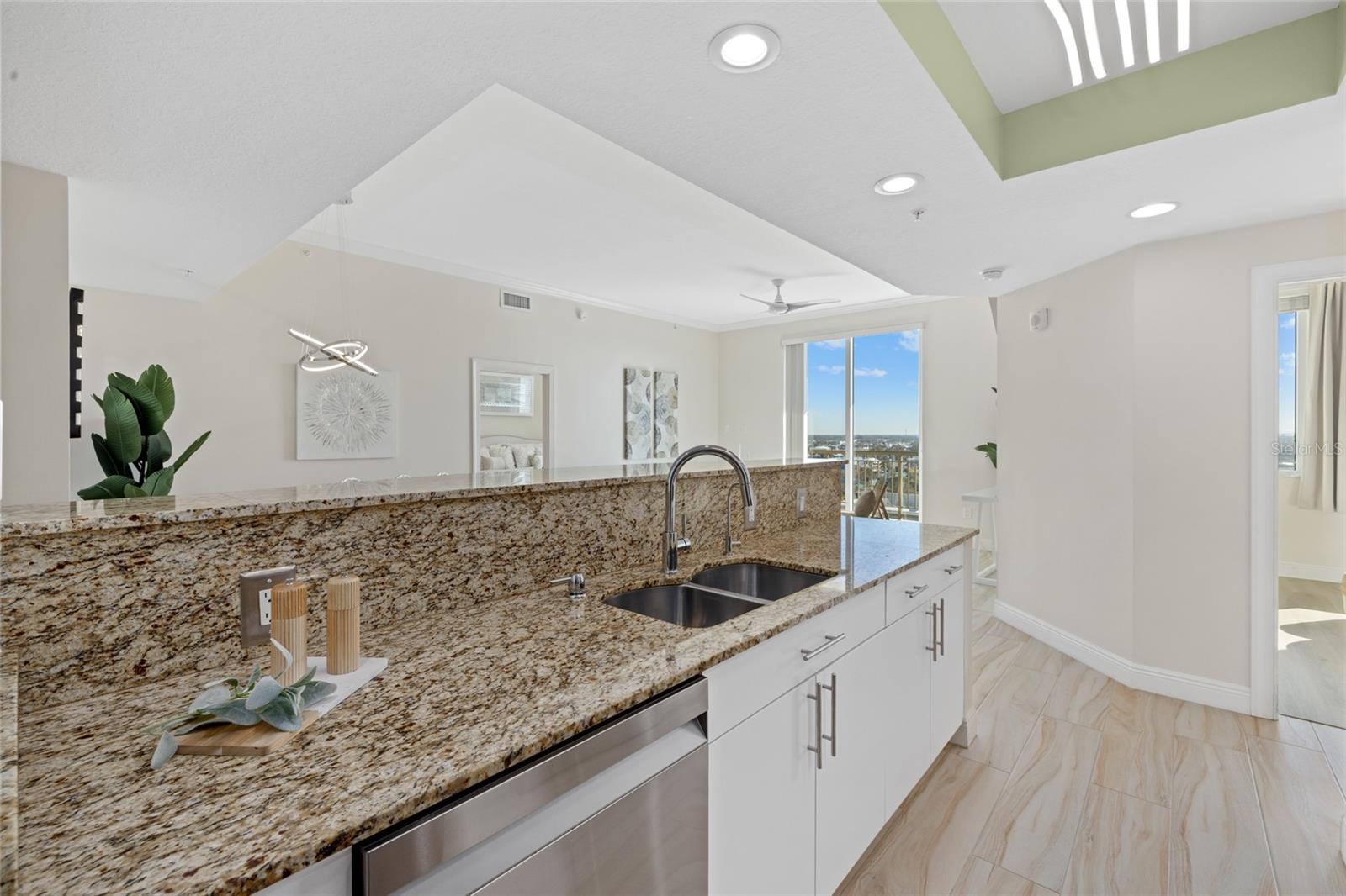 800 N Tamiami Trail 1512