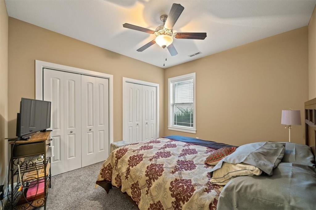 5614 Chimney Rocks Circle