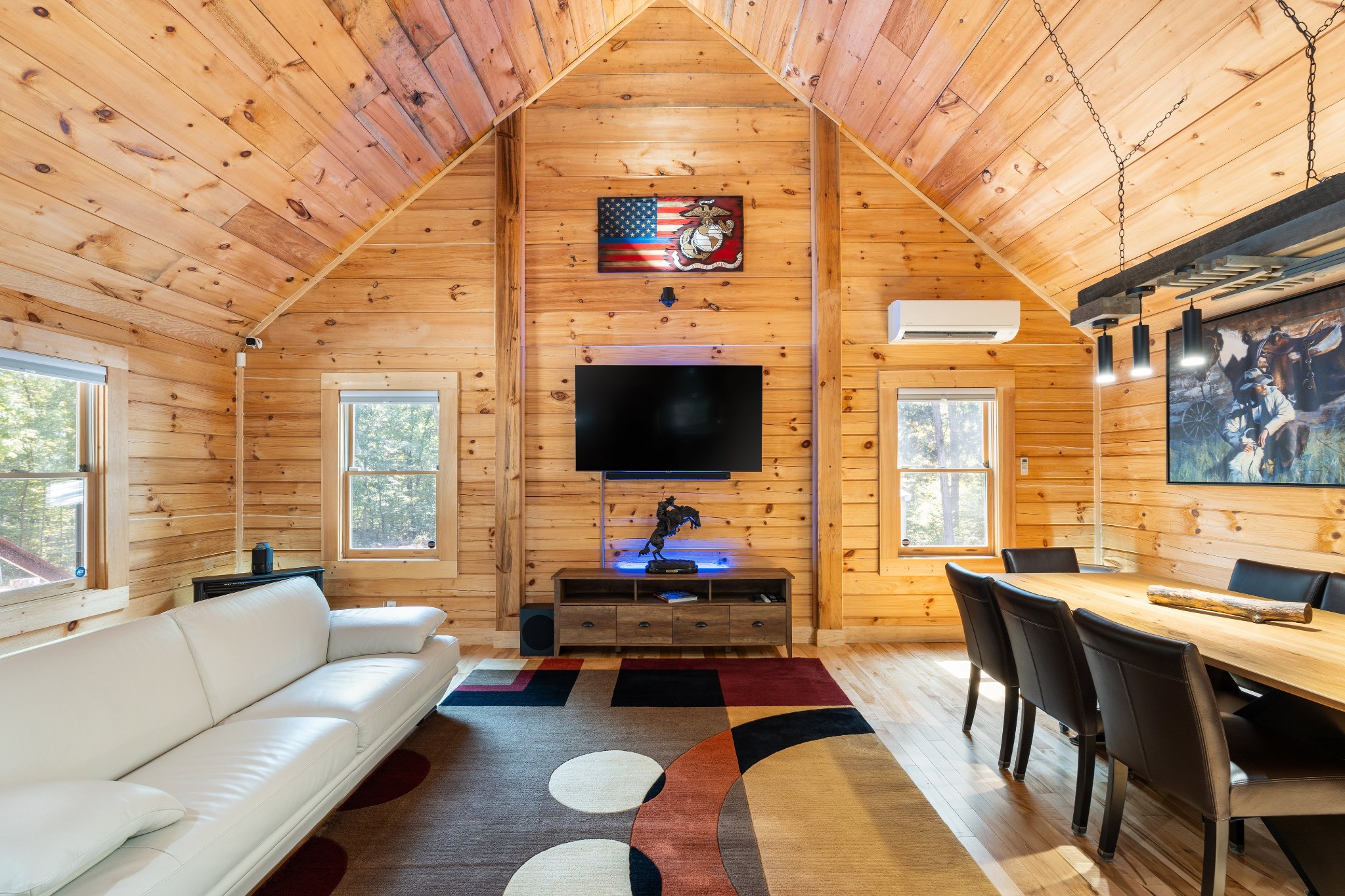 6095 Old Highway 13