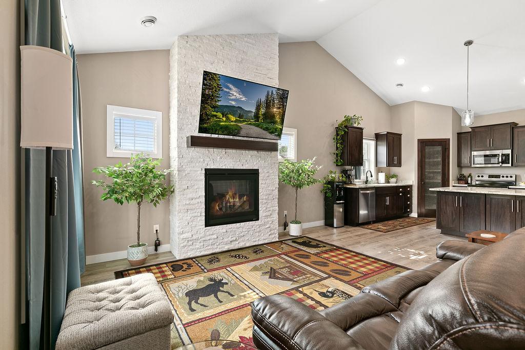 638 Pebble Creek Drive