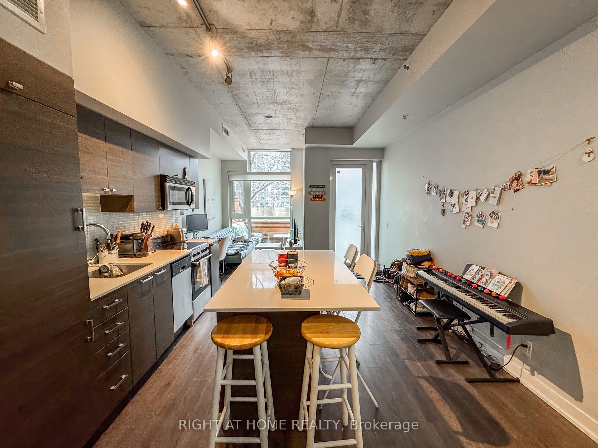 707 Dovercourt Rd 107