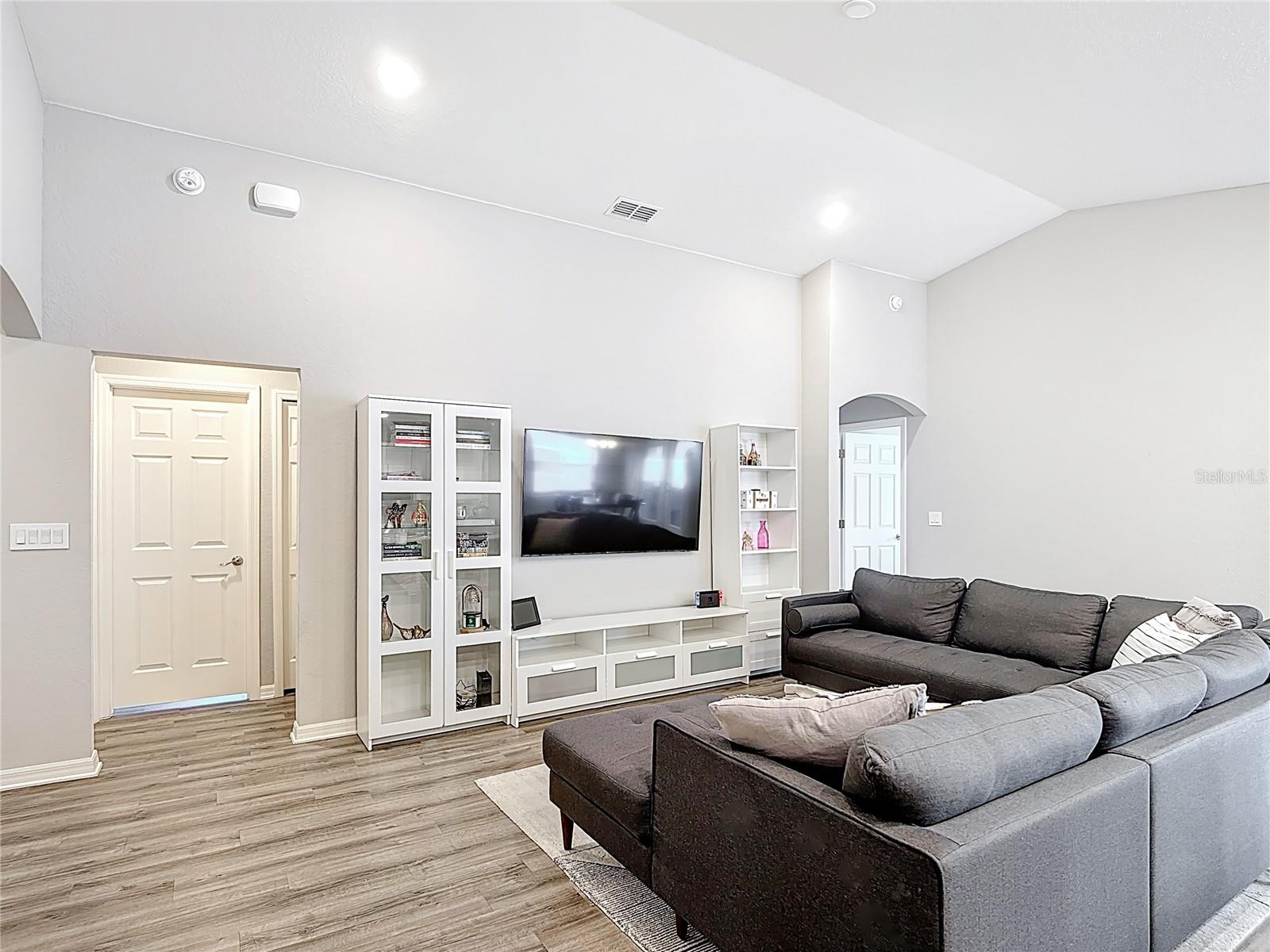 2005 Noble Drive