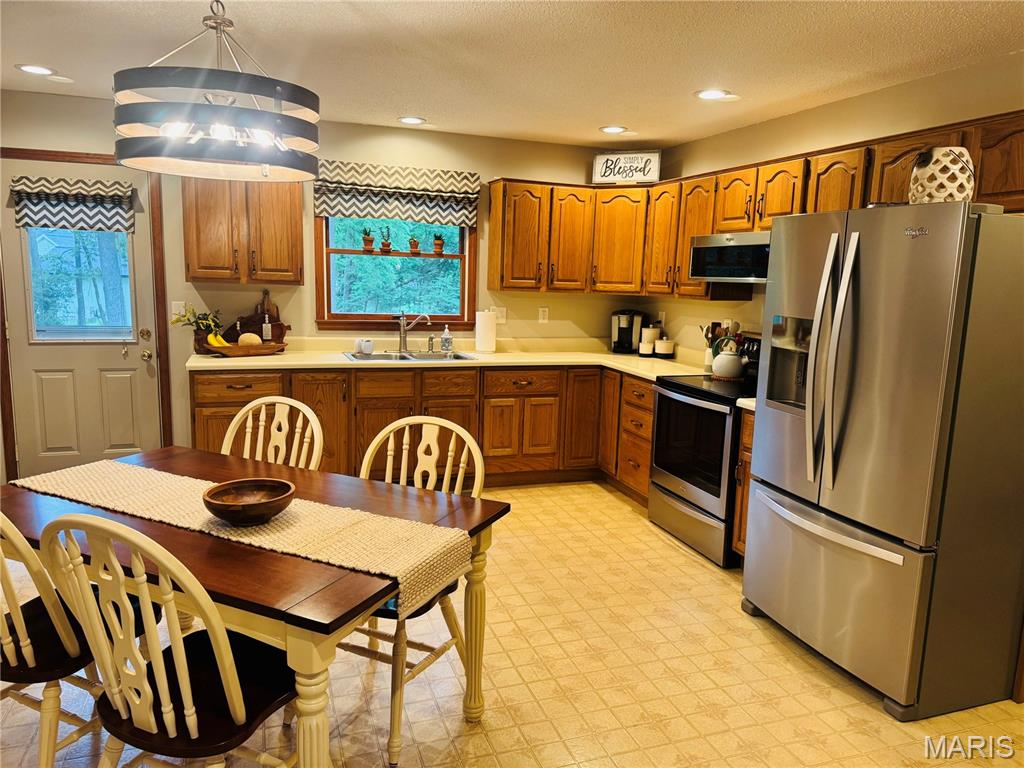 4141 Windmere Drive