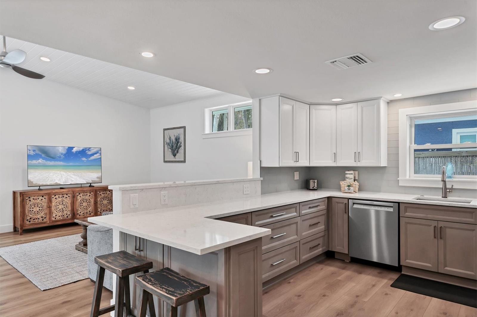 270 Gladiolus Street