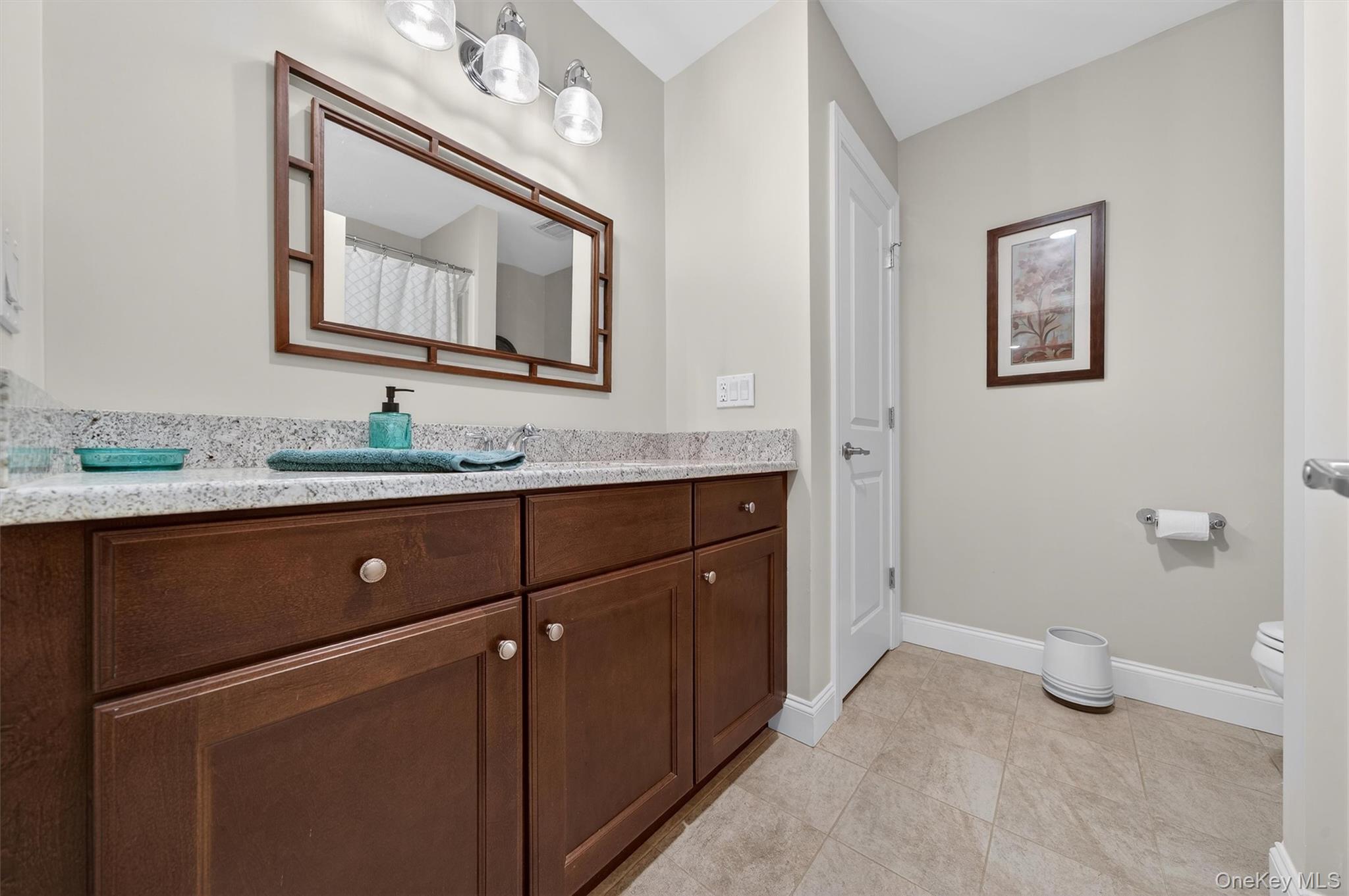 4 Strasser Place