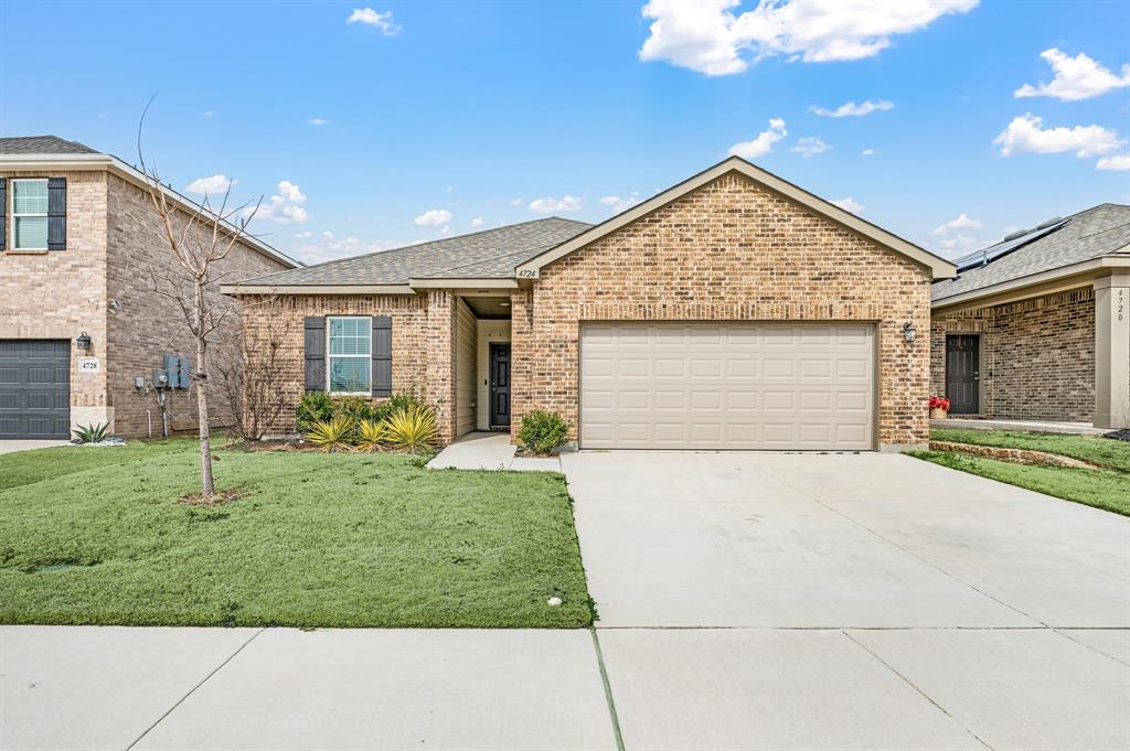 4724 Swan Neck Drive