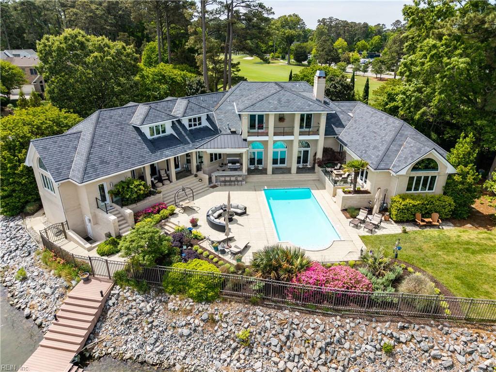1017 Curlew Drive