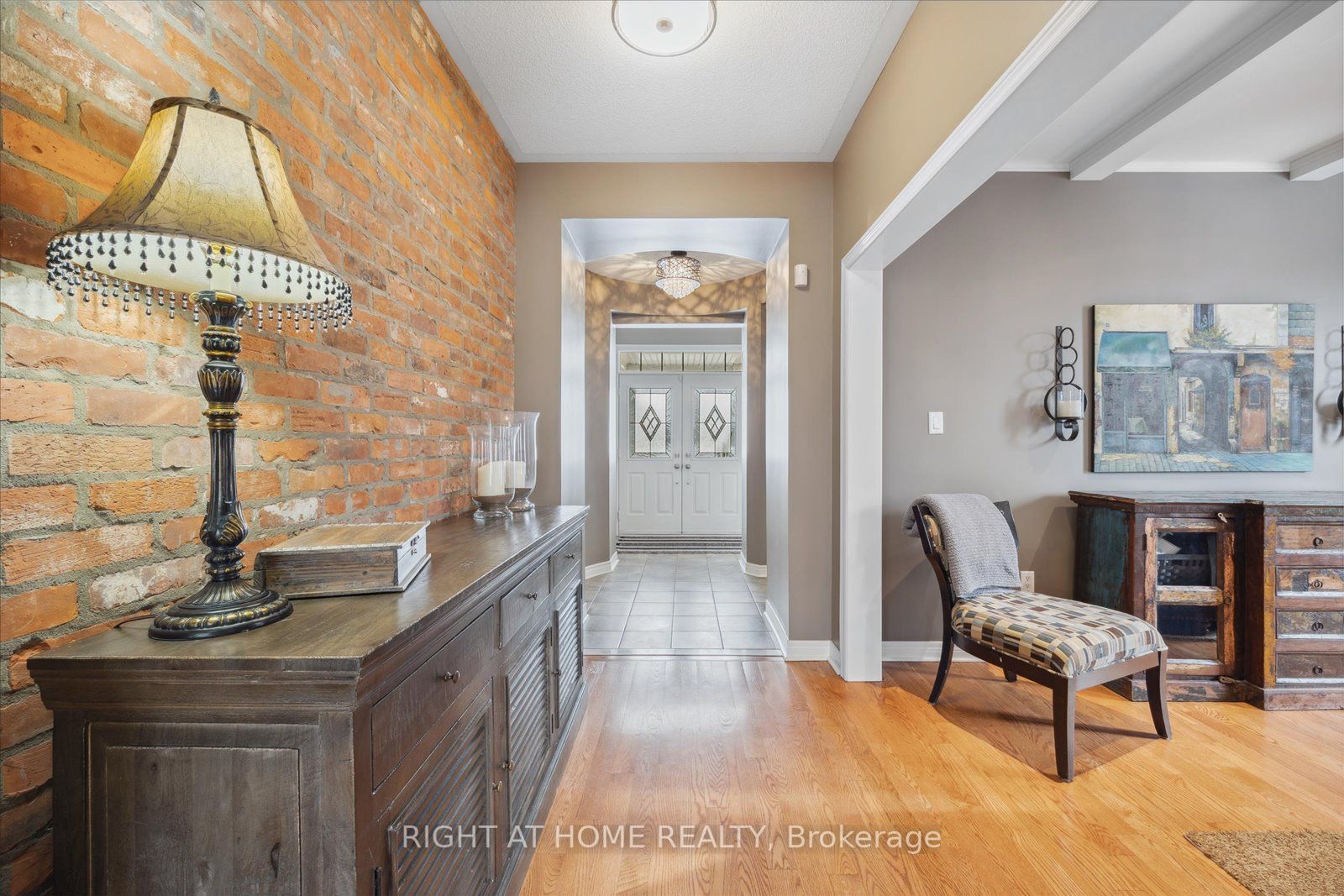 110 Roseborough Dr
