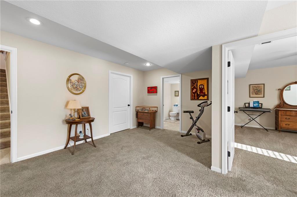 9431 N Granby Avenue