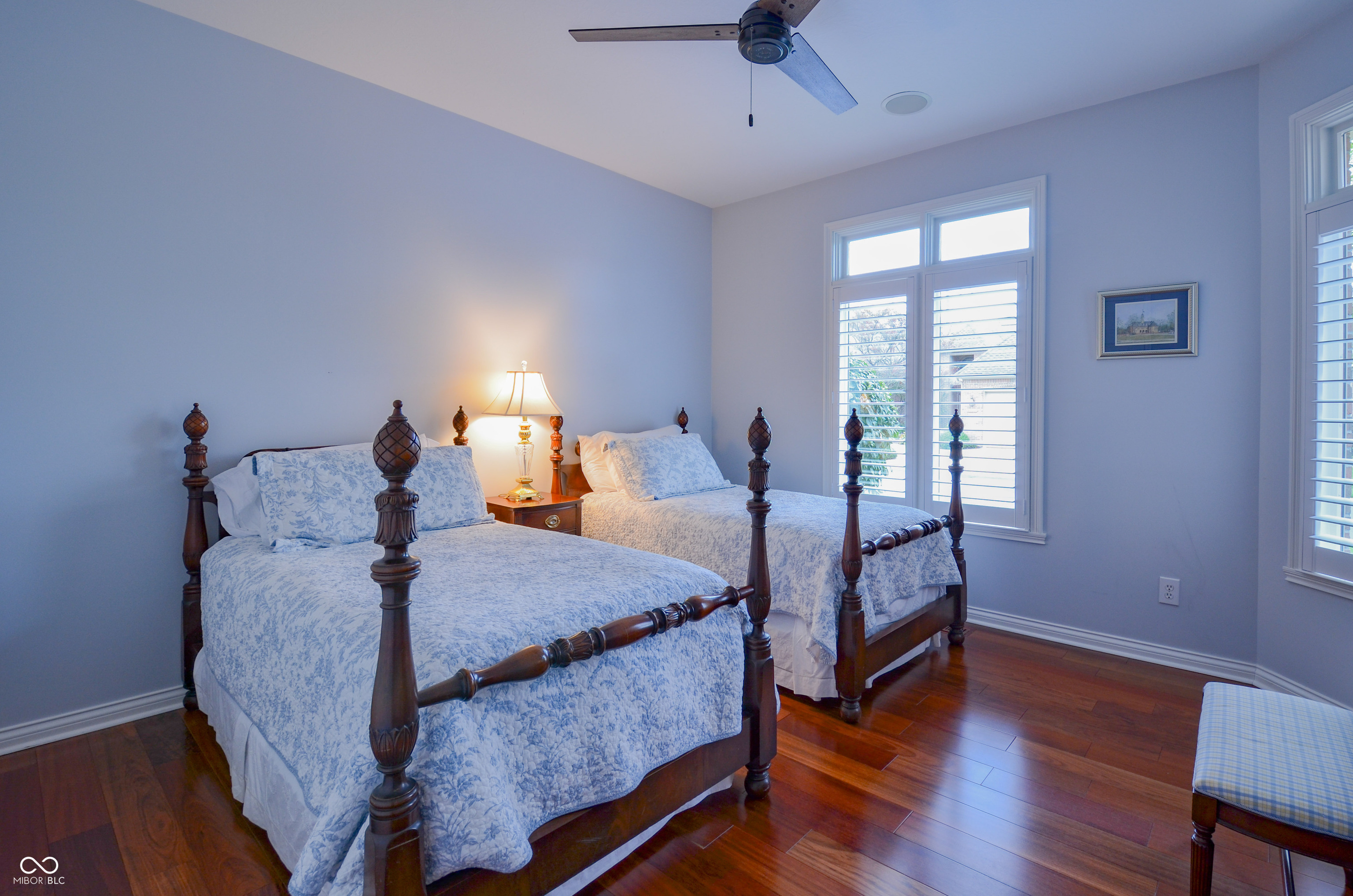 1738 Pathway Drive S