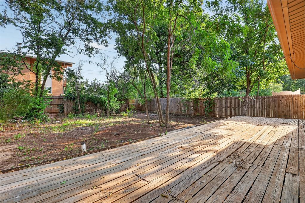 2932 NW 67th Street
