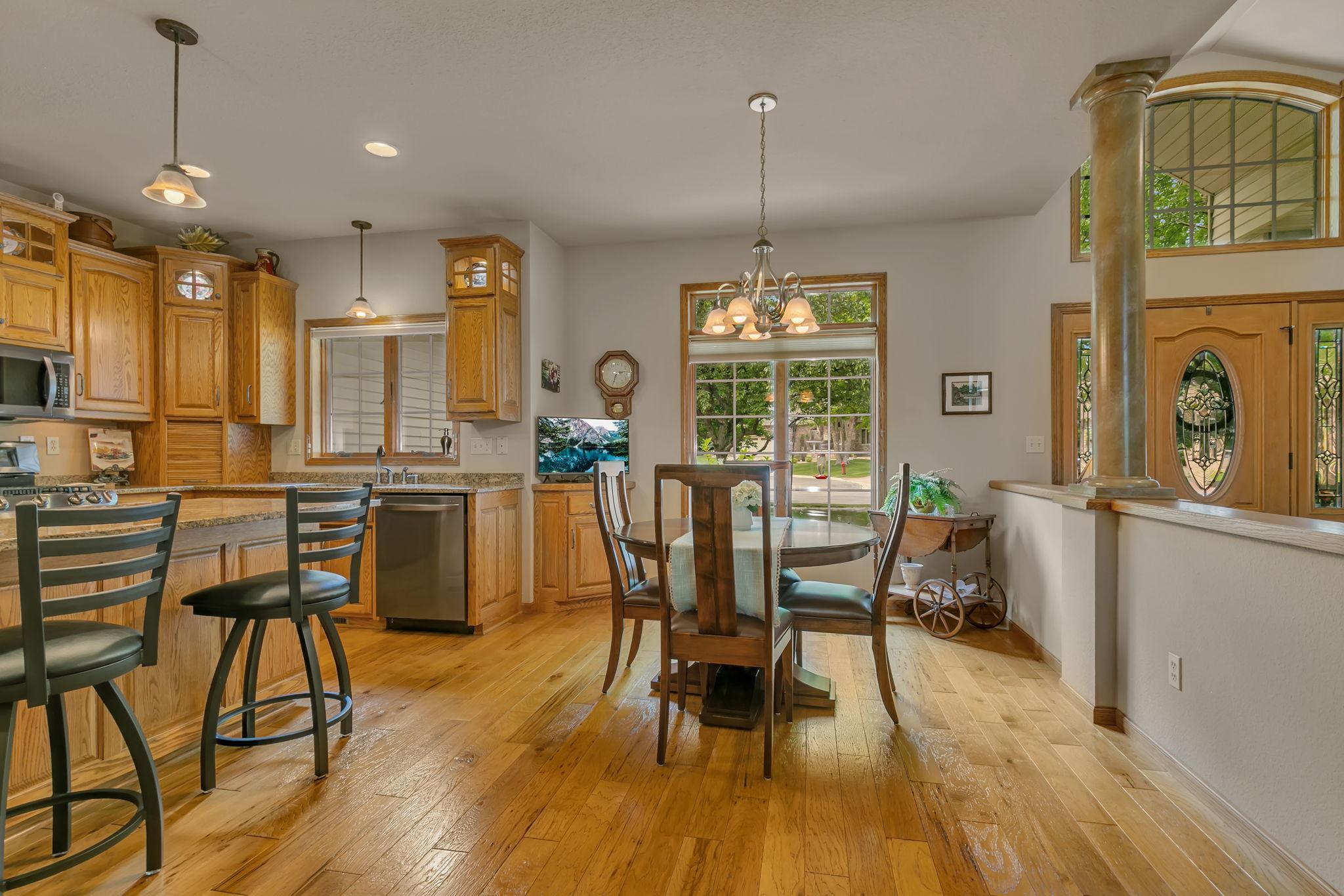 2012 Temminck Road