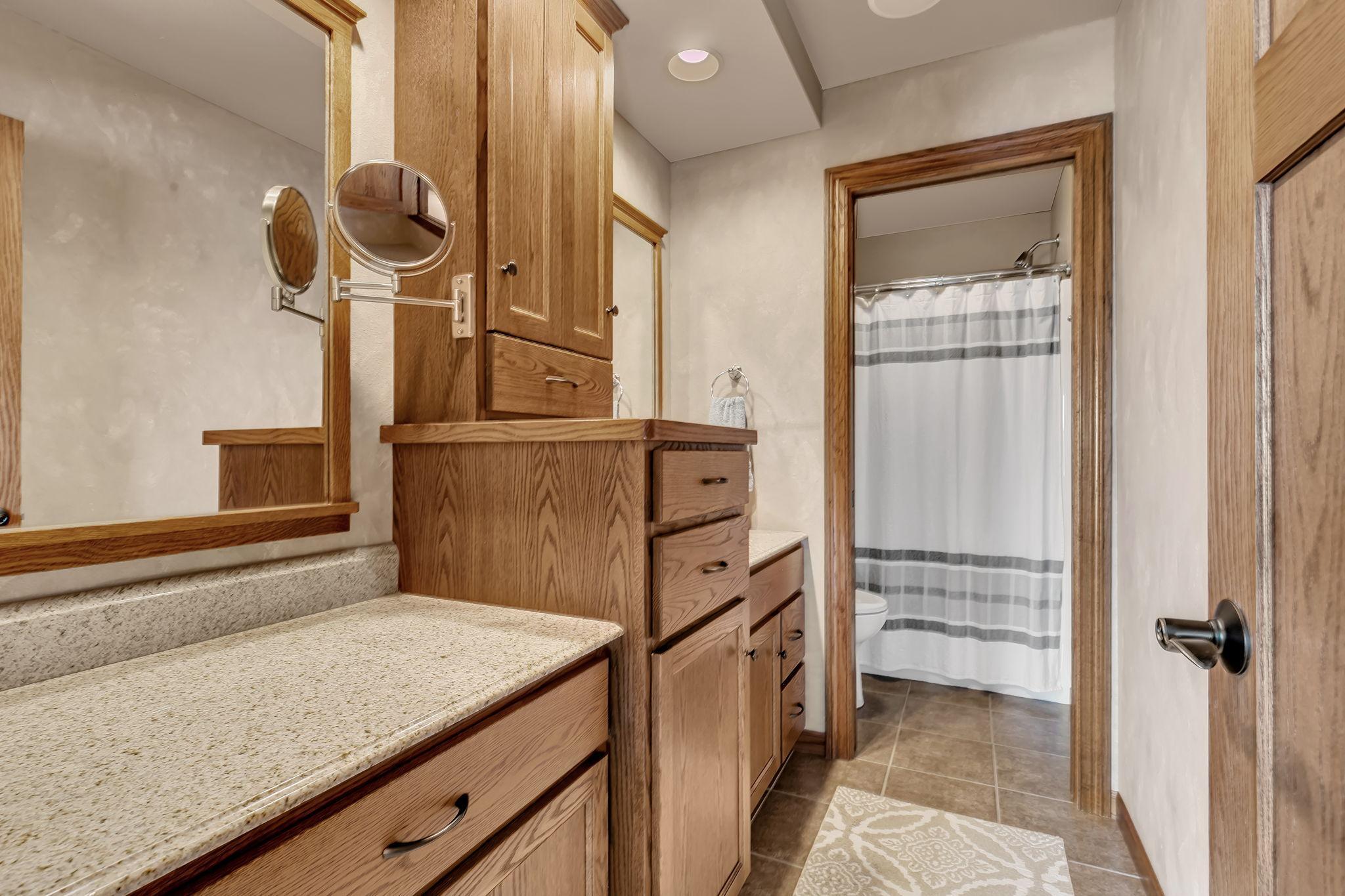 1201 Huntington Drive S