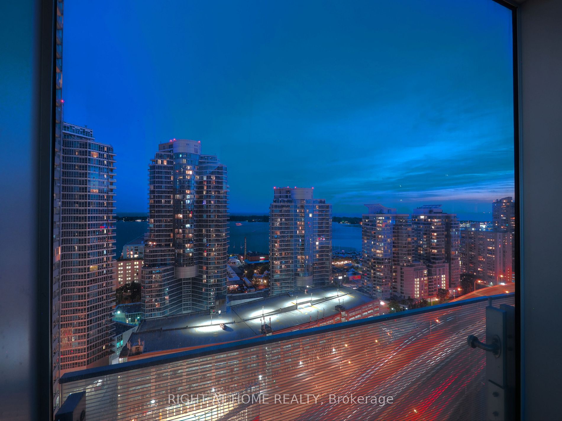12 York St 2204