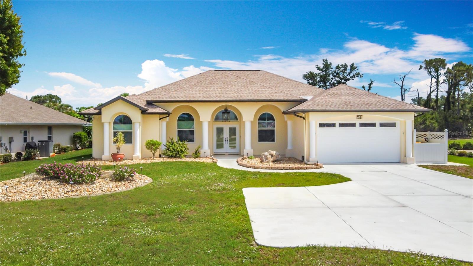 613 Boundary Boulevard