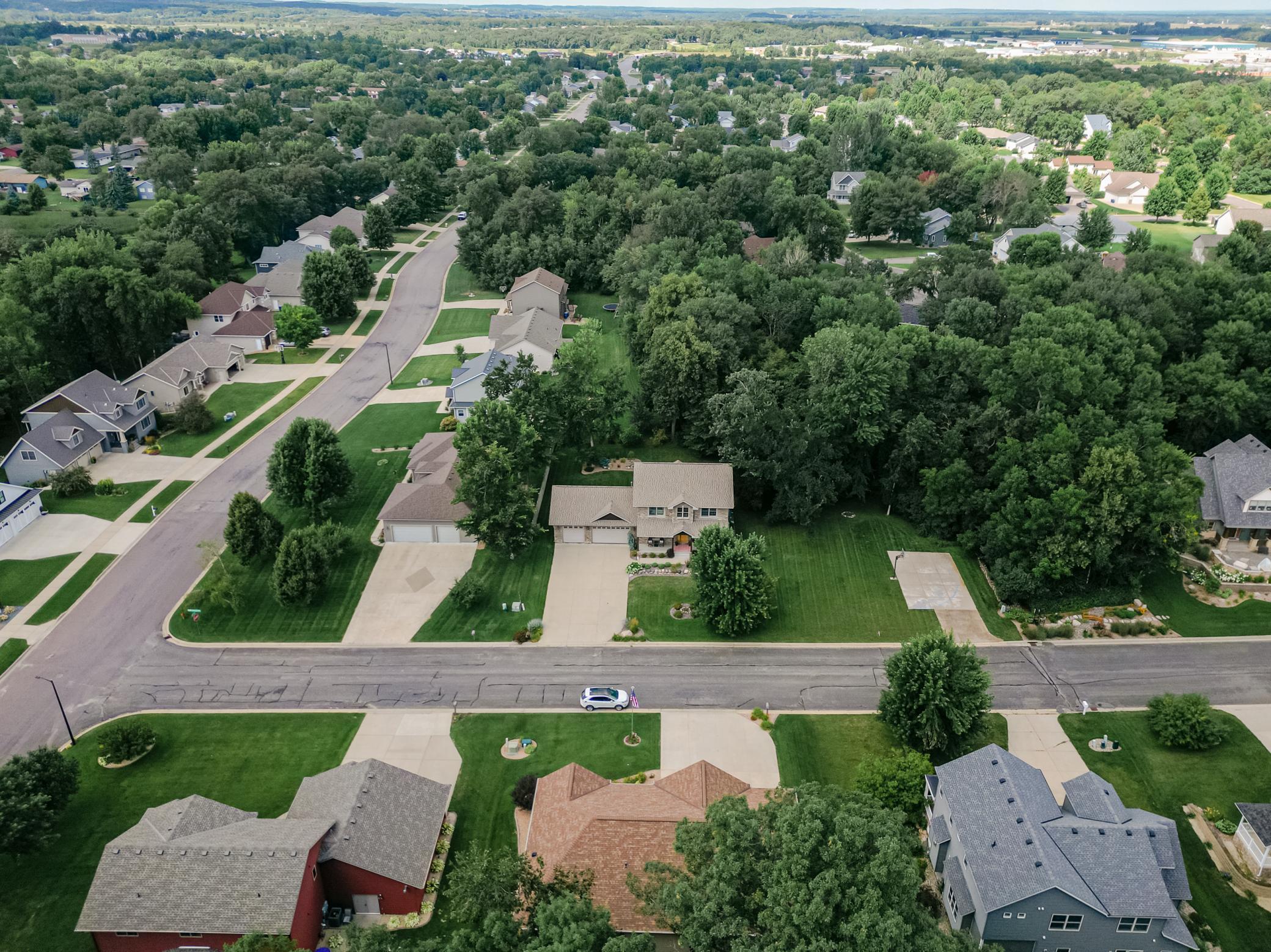 1301 Pondview Lane