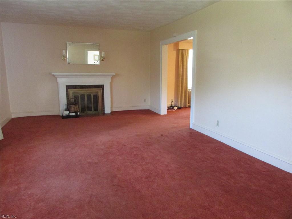 230 Hampton Roads Avenue