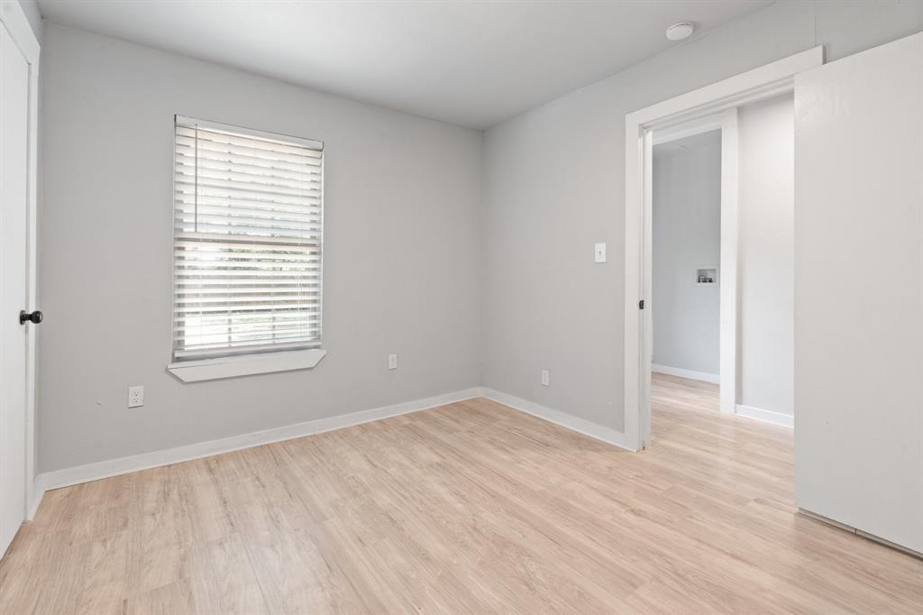 505 1/2 College Street 505