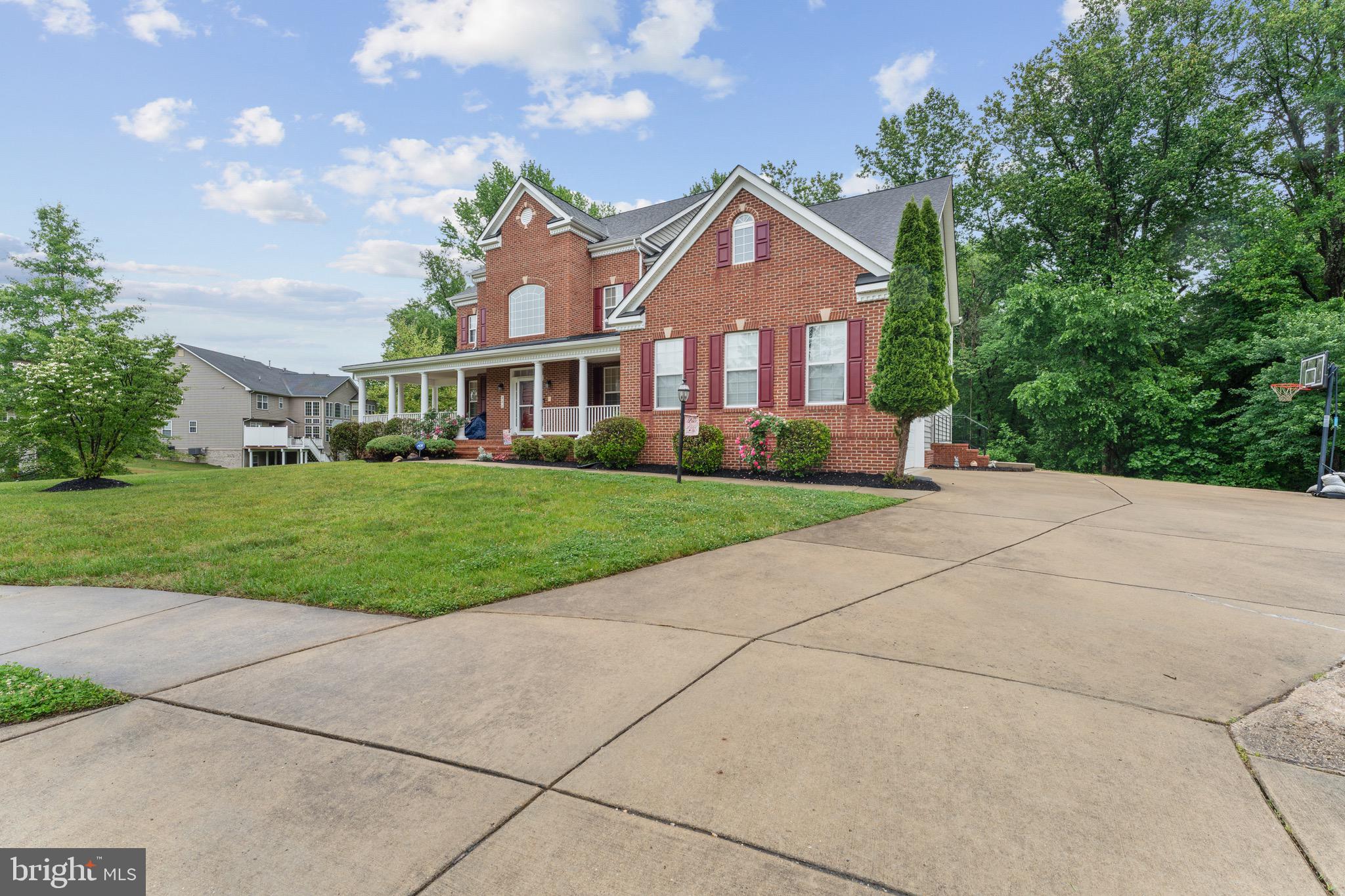 334 Radiant Court
