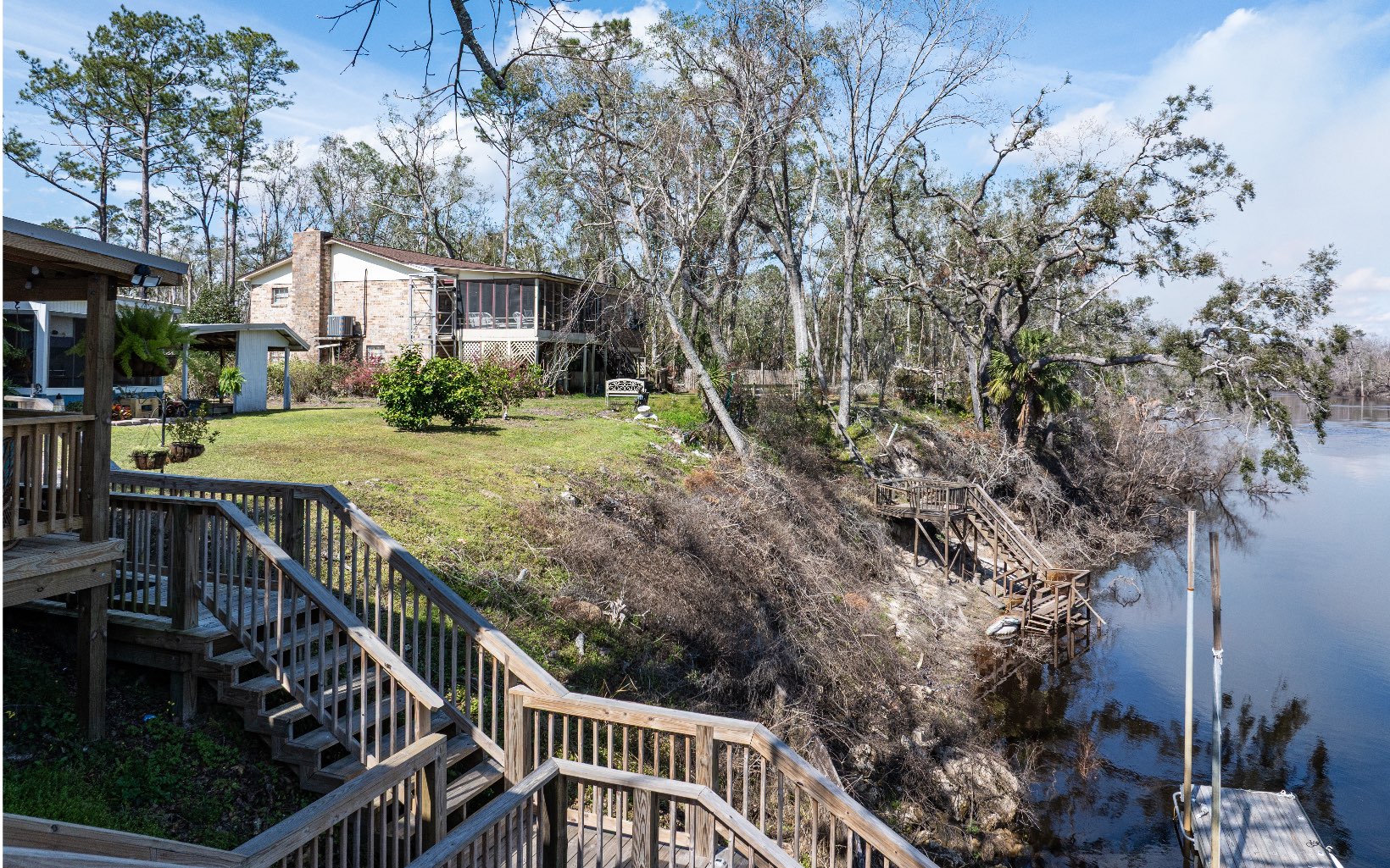 1113 NW Banta Acres Rd